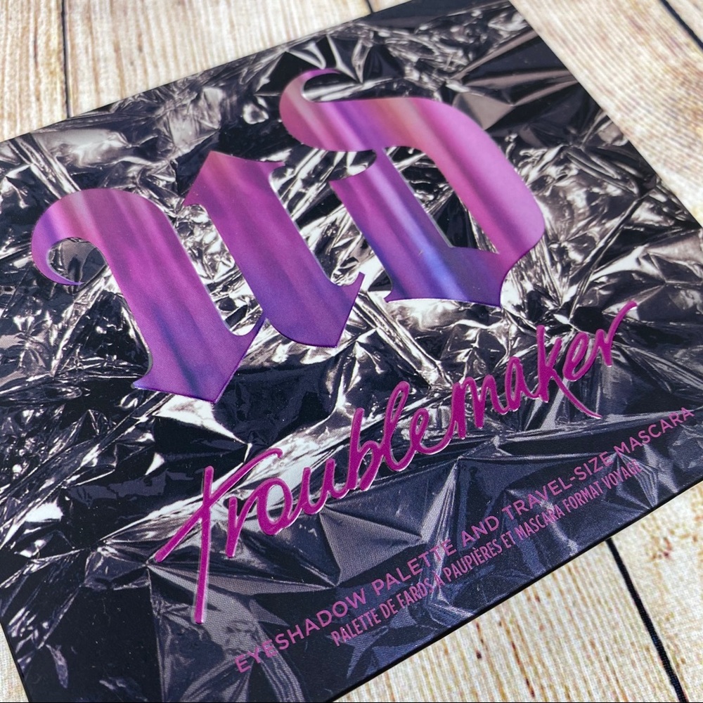 Urban Decay Eye Shadow Palette & Travel Mascara